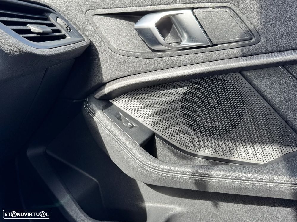 BMW 116 d Pack Color Vision Auto - 15