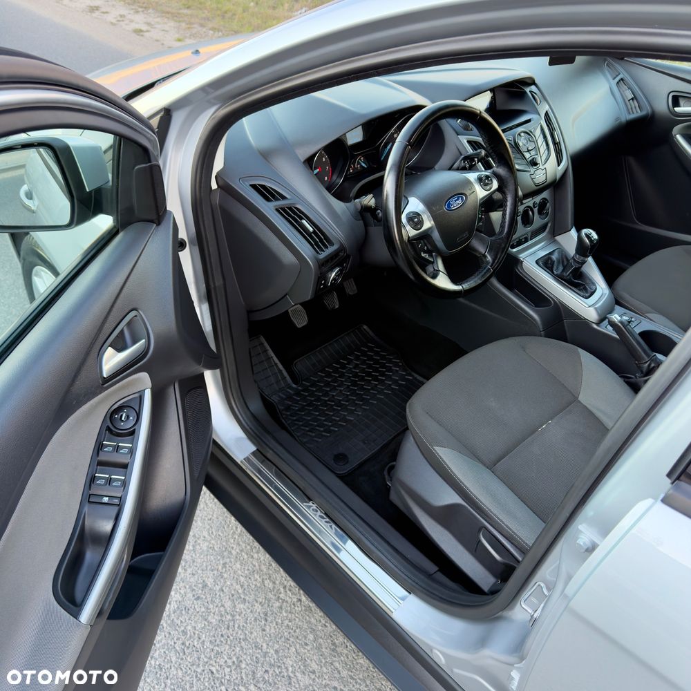 Ford Focus 1.6 Ti-VCT Trend - 8