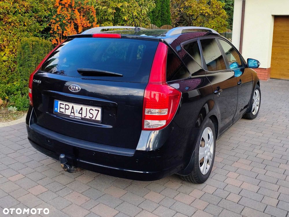 Kia Ceed - 3