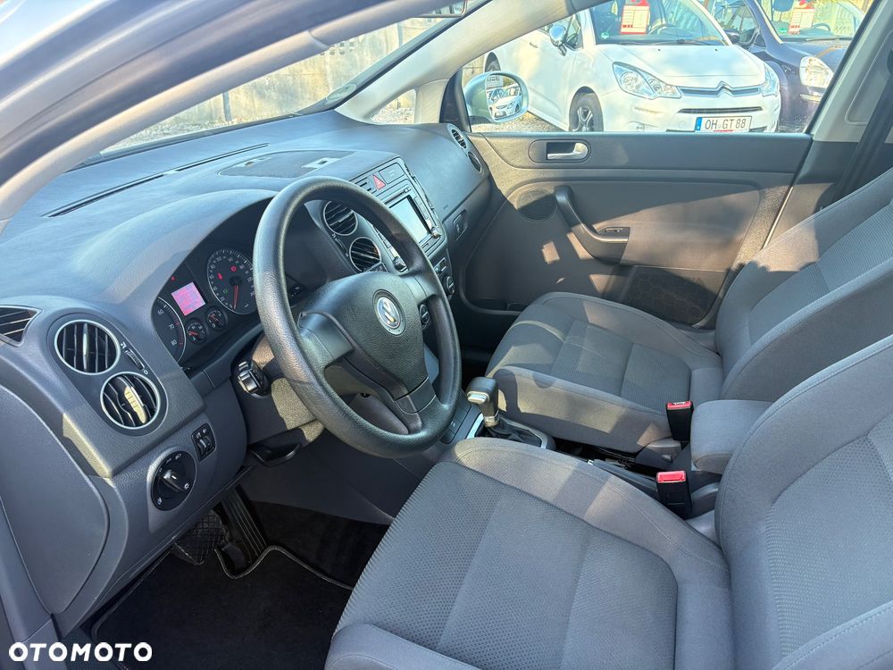 Volkswagen Golf - 20
