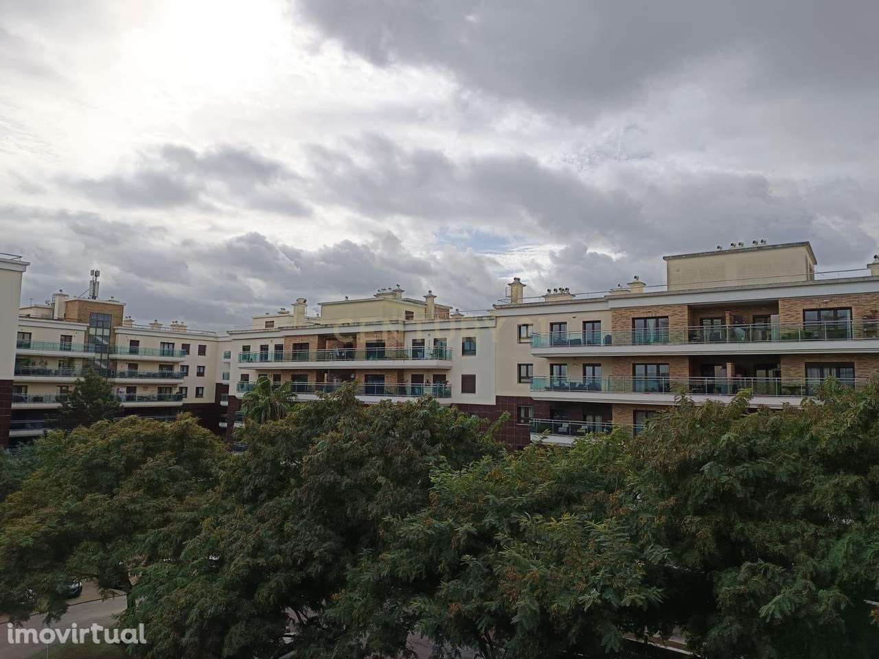 Terraços da Ponte - T3  com Varanda, Box e Vista Tejo - Grande imagem: 2/16
