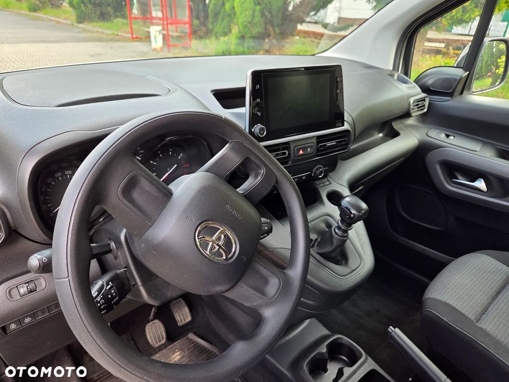 Toyota Proace City Verso 1.2 D-4T Business - 14