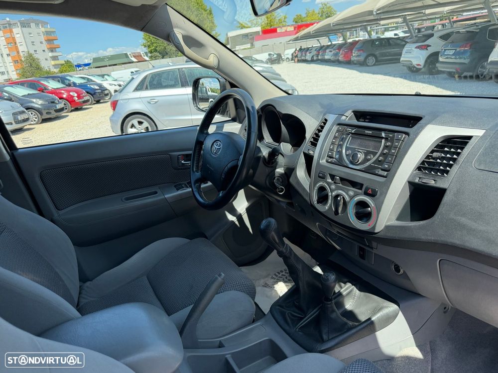 Toyota Hilux 2.5 D-4D 4WD CD Tracker - 10