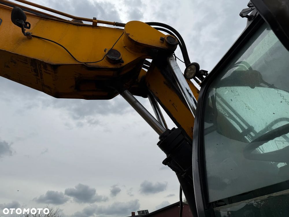 JCB 175W - 11