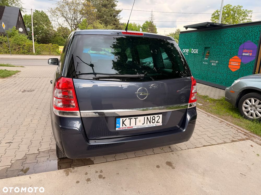 Opel Zafira 1.8 Family - 10