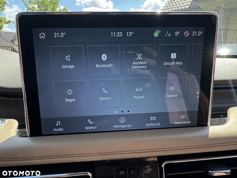 Lincoln Aviator - 12