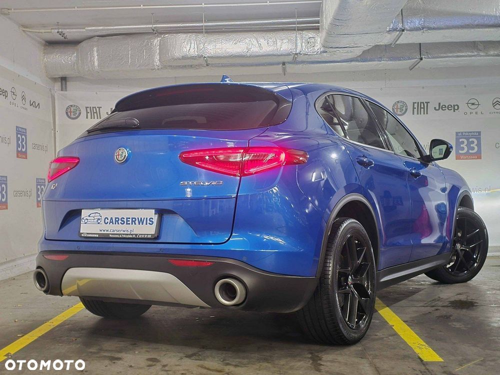 Alfa Romeo Stelvio - 3