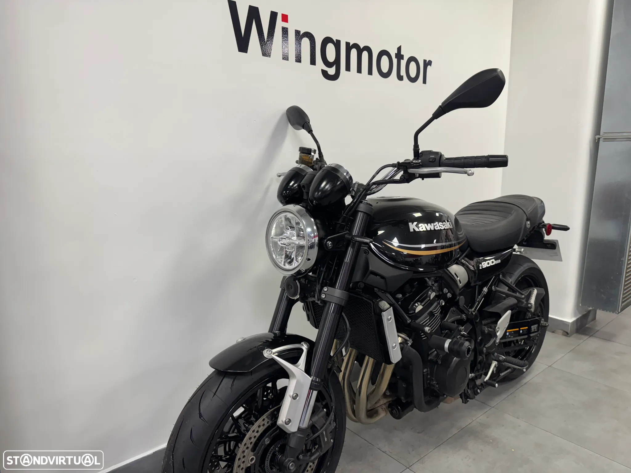 Kawasaki Z 900 RS - 5