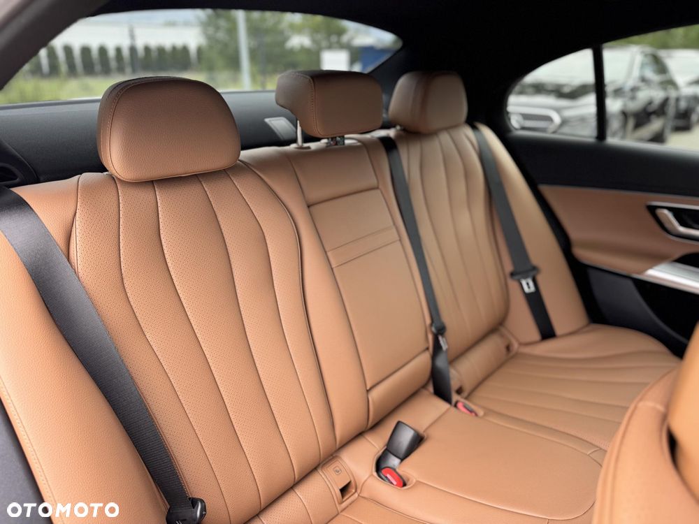 Mercedes-Benz Klasa E 200 d 9G-TRONIC Edition AVANTGARDE - 14