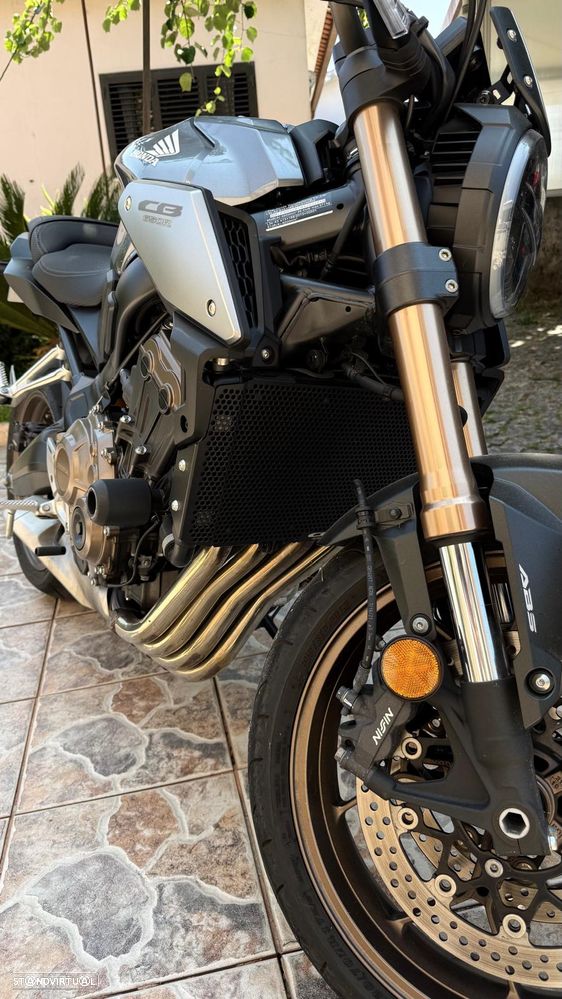 Honda CB CB650R - 5