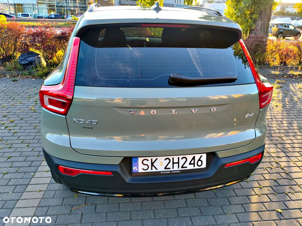 Volvo XC 40 B4 Ultra Black Edition - 11