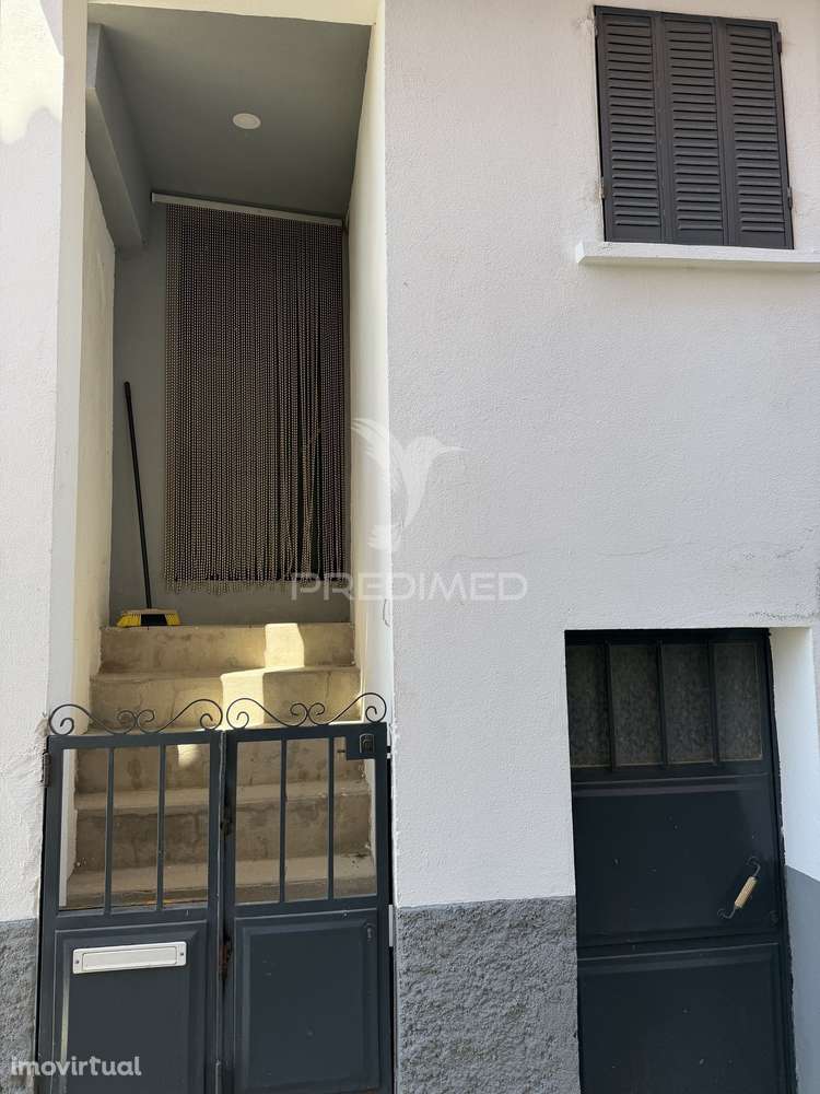 Moradia Renovada em Pêro Viseu - Grande imagem: 2/19