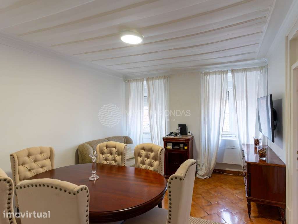 Apartamento T3+1 Duplex | Renovado | Último piso | Santo António, L... - Grande imagem: 2/38