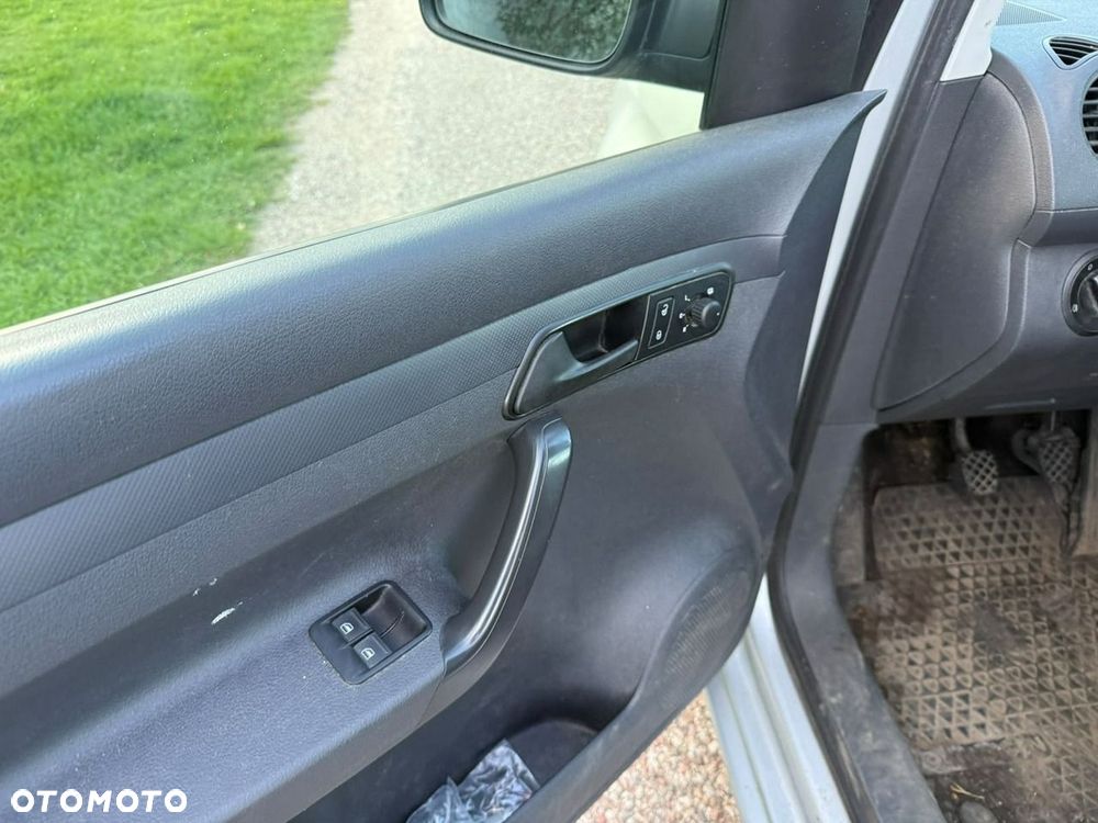 Volkswagen Caddy - 12