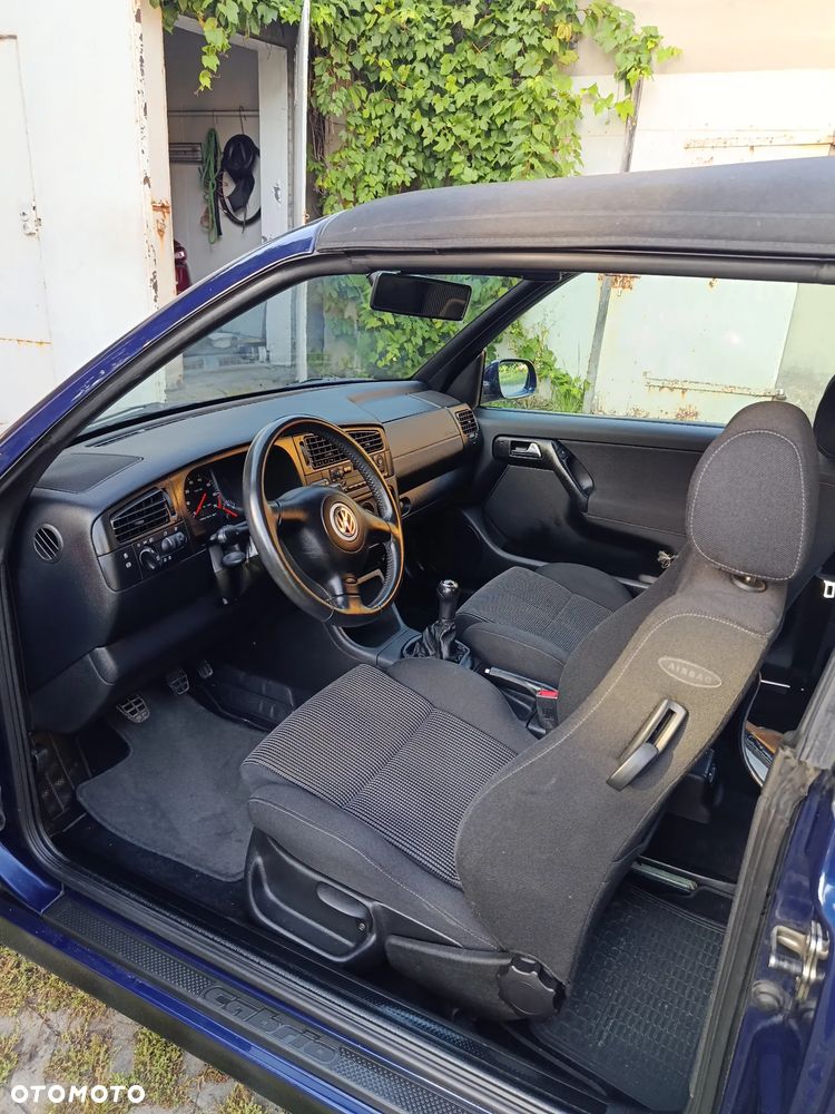 Volkswagen Golf Cabrio - 13