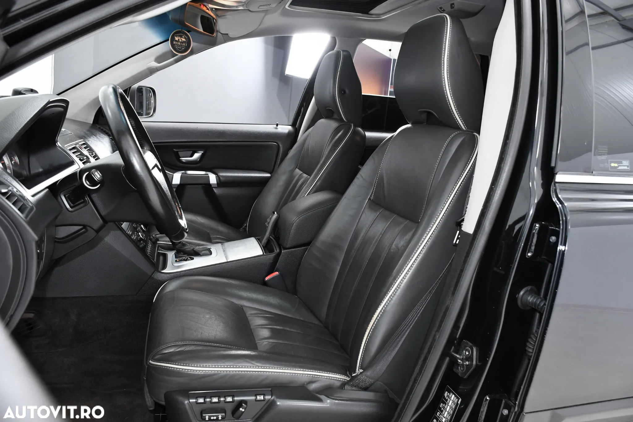 Volvo XC 90 D5 AWD Rdesign - 13