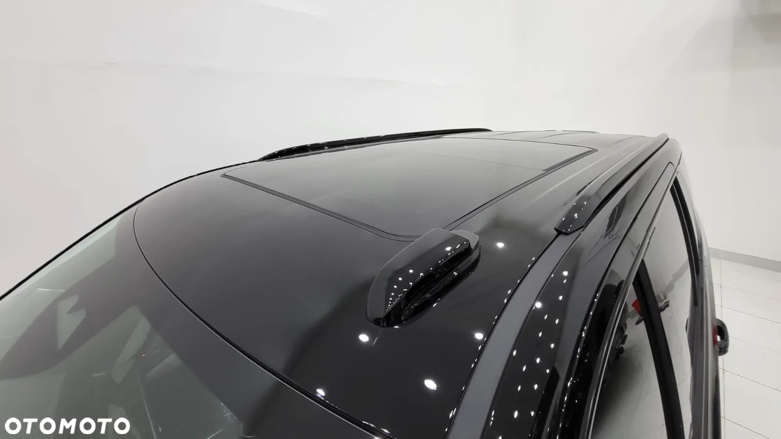 Cadillac Escalade - 40