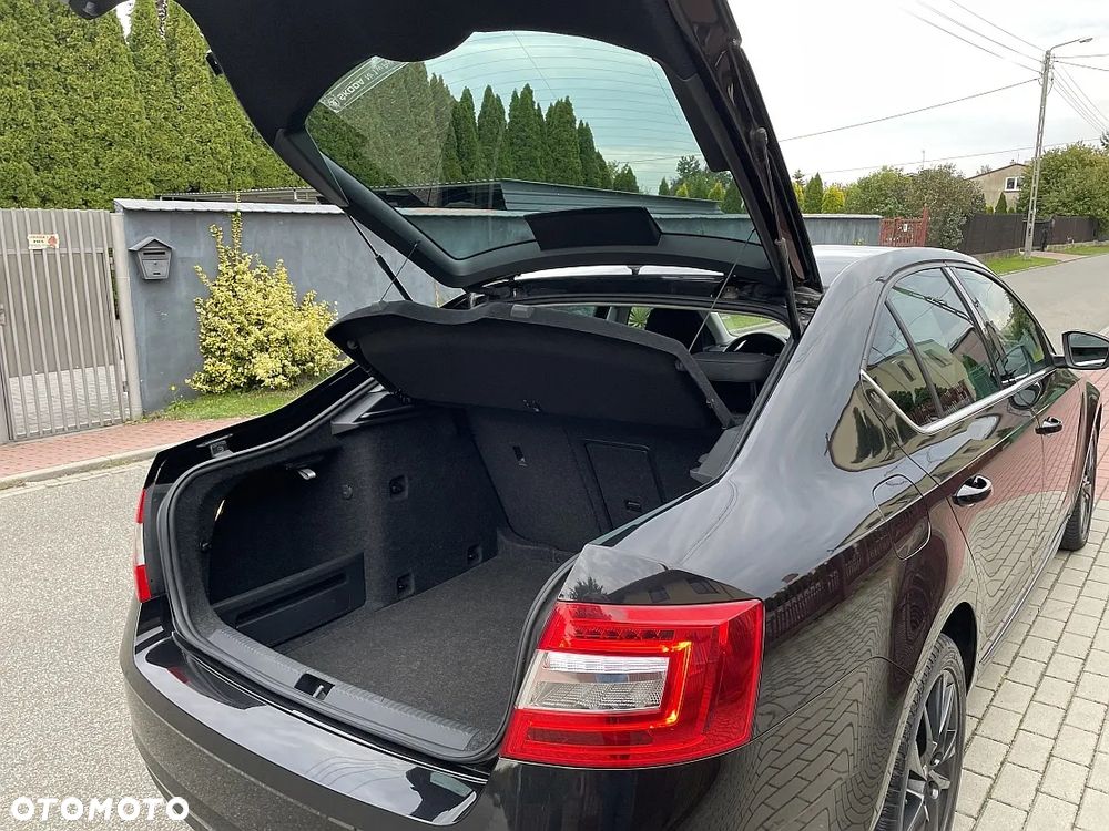 Skoda Octavia 2.0 TDI Style DSG - 24