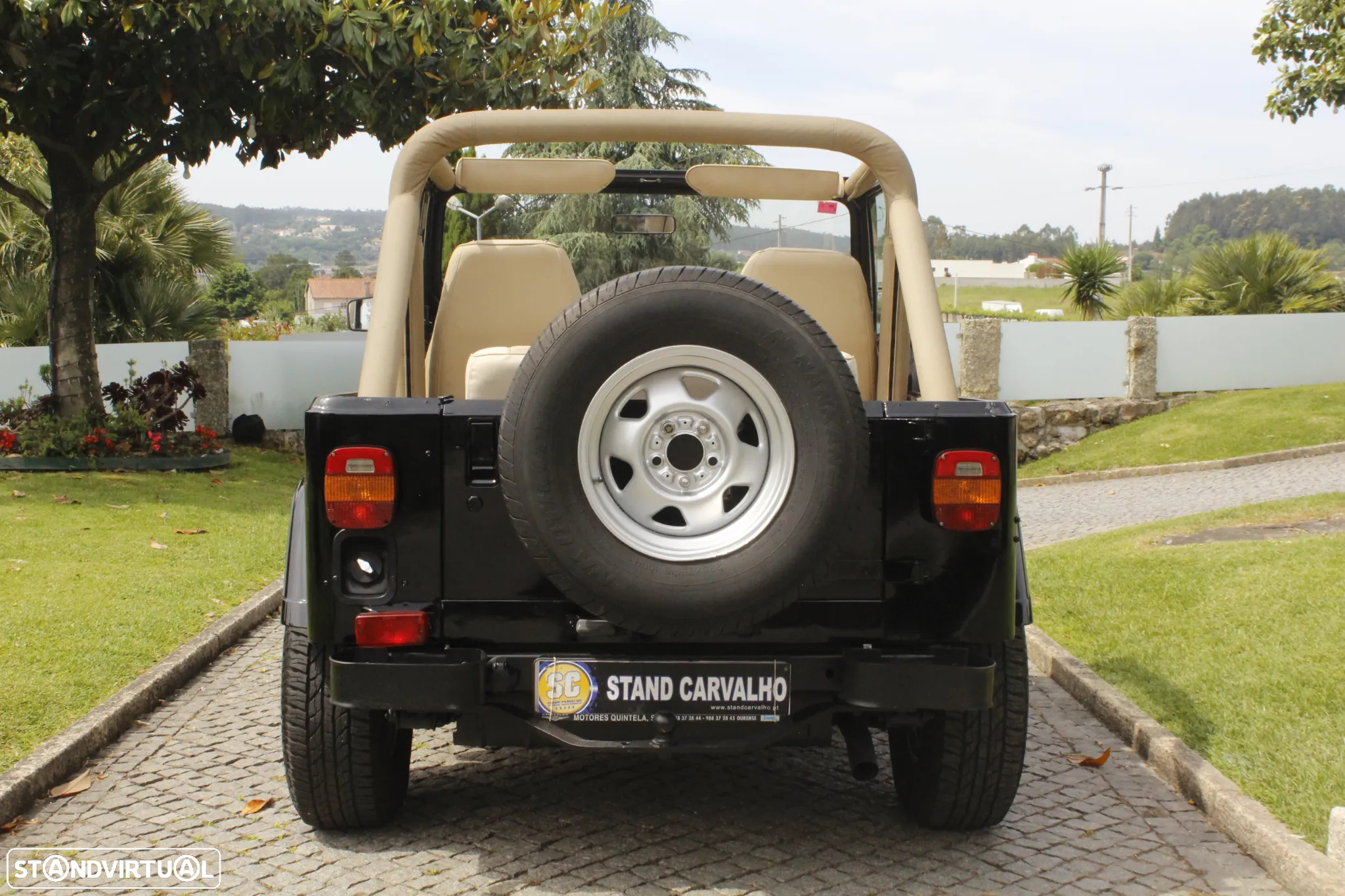 Jeep Wrangler - 35