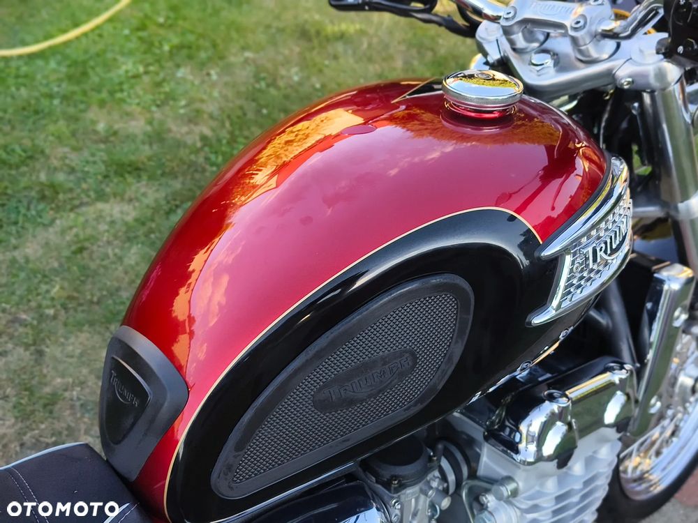 Triumph Thunderbird - 17