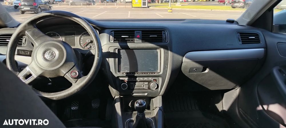 Volkswagen Jetta 1.2 TSI Comfortline - 11