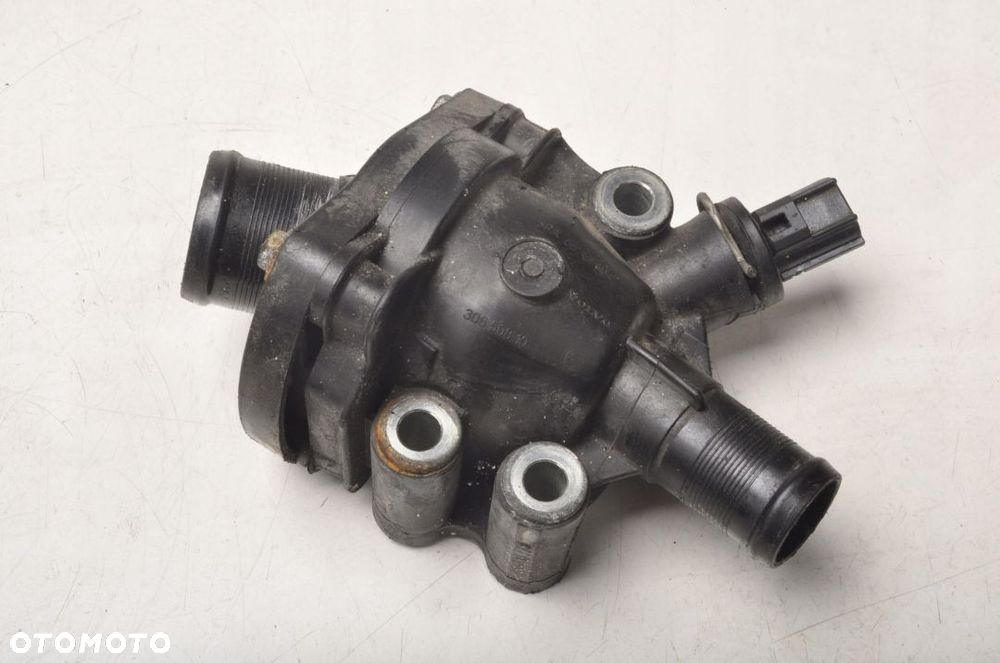VOLVO S40 V50 2.4 20V OBUDOWA TERMOSTATU 30650810 - 2