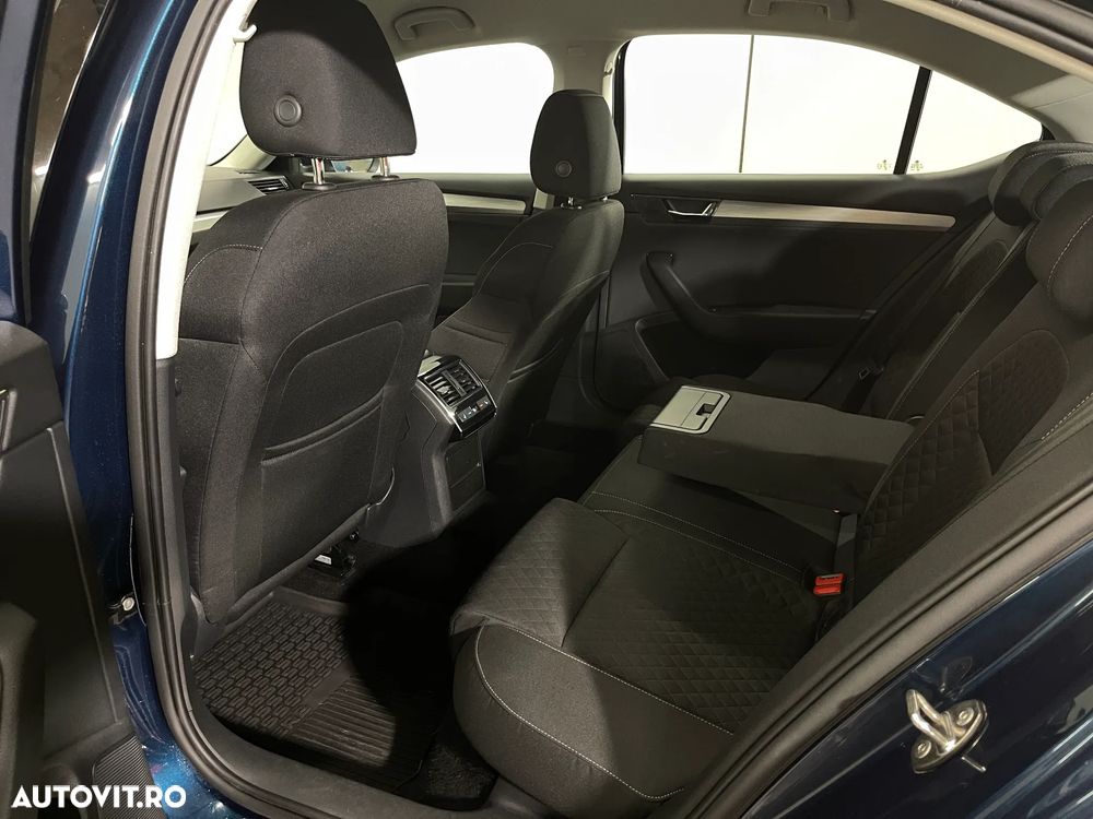 Skoda Superb 2.0 TDI DSG Ambition - 12