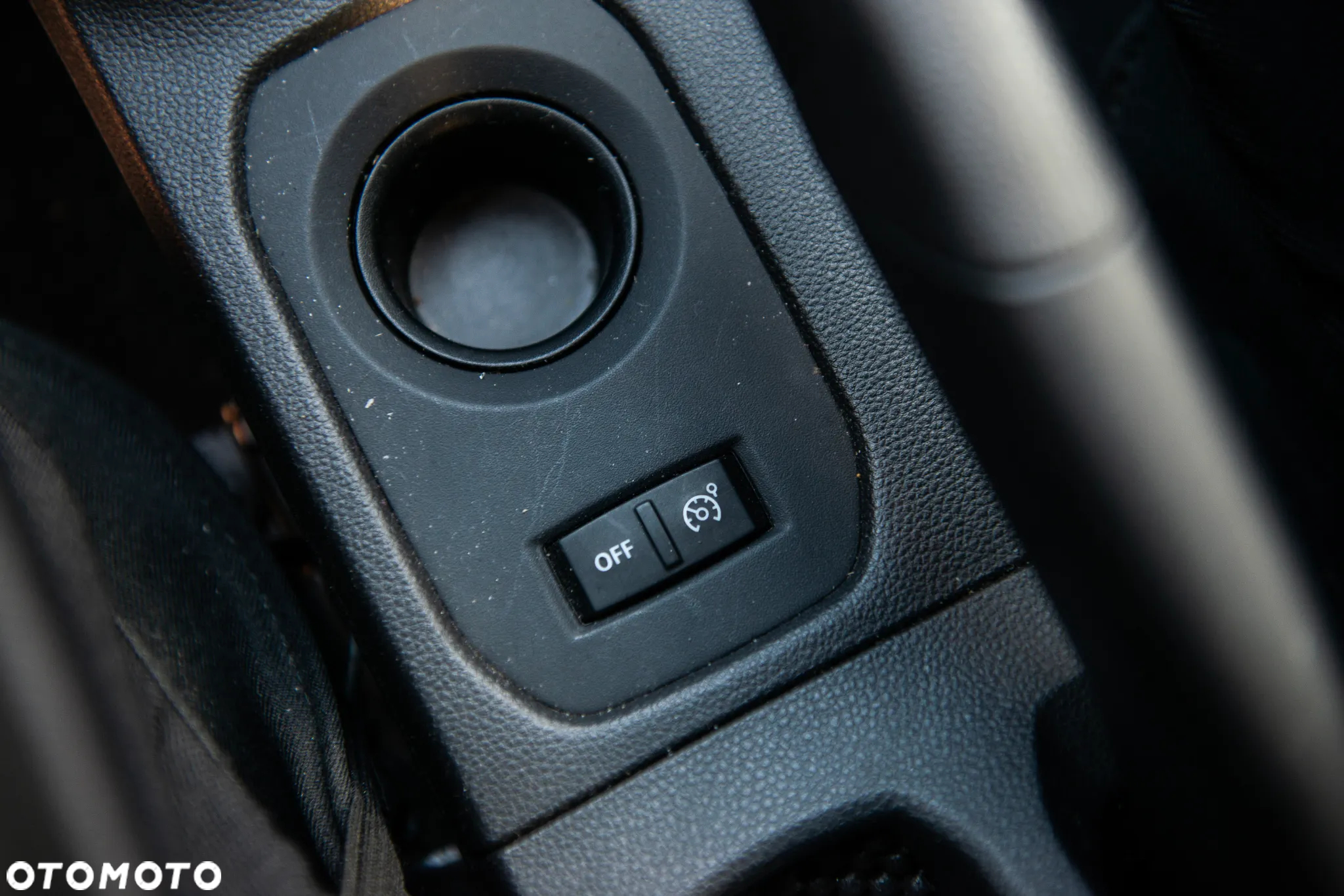 Dacia Duster 1.6 SCe Comfort - 35