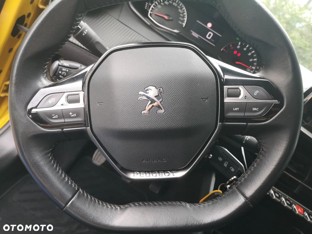 Peugeot 208 PureTech 75 Allure - 17