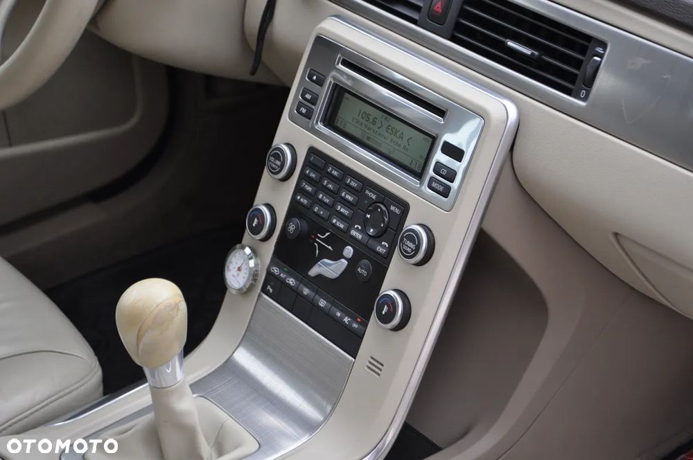 Volvo V70 DRIVe Kinetic - 24