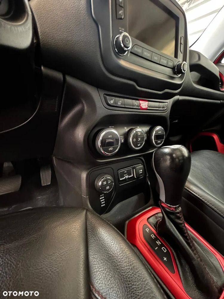 Jeep Renegade 2.0 MultiJet Trailhawk 4WD S&S - 4