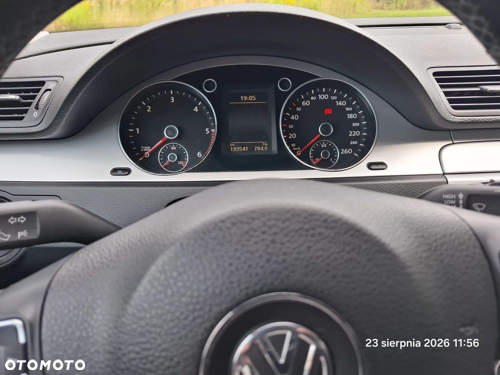 Volkswagen Passat 2.0 TDI Comfortline Optimum DSG - 10