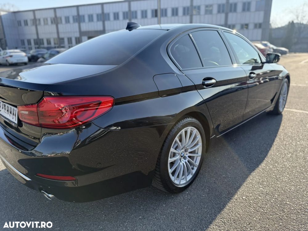 BMW Seria 5 530d xDrive Aut. Luxury Line - 9