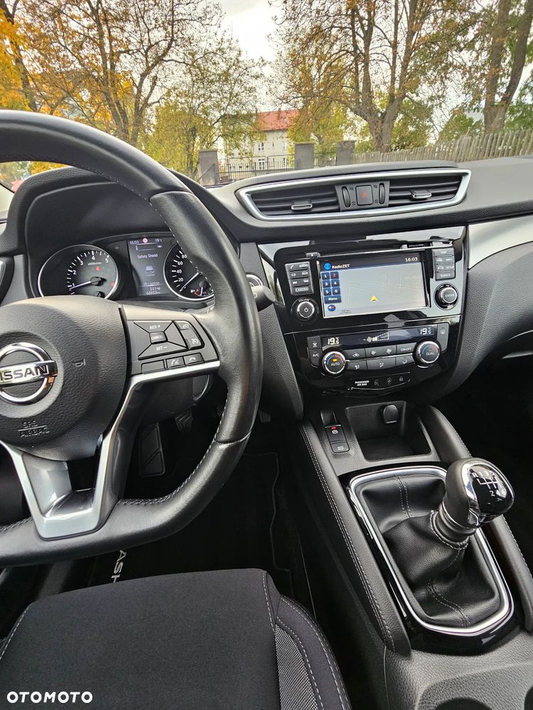 Nissan Qashqai 1.2 DIG-T N-Connecta - 23