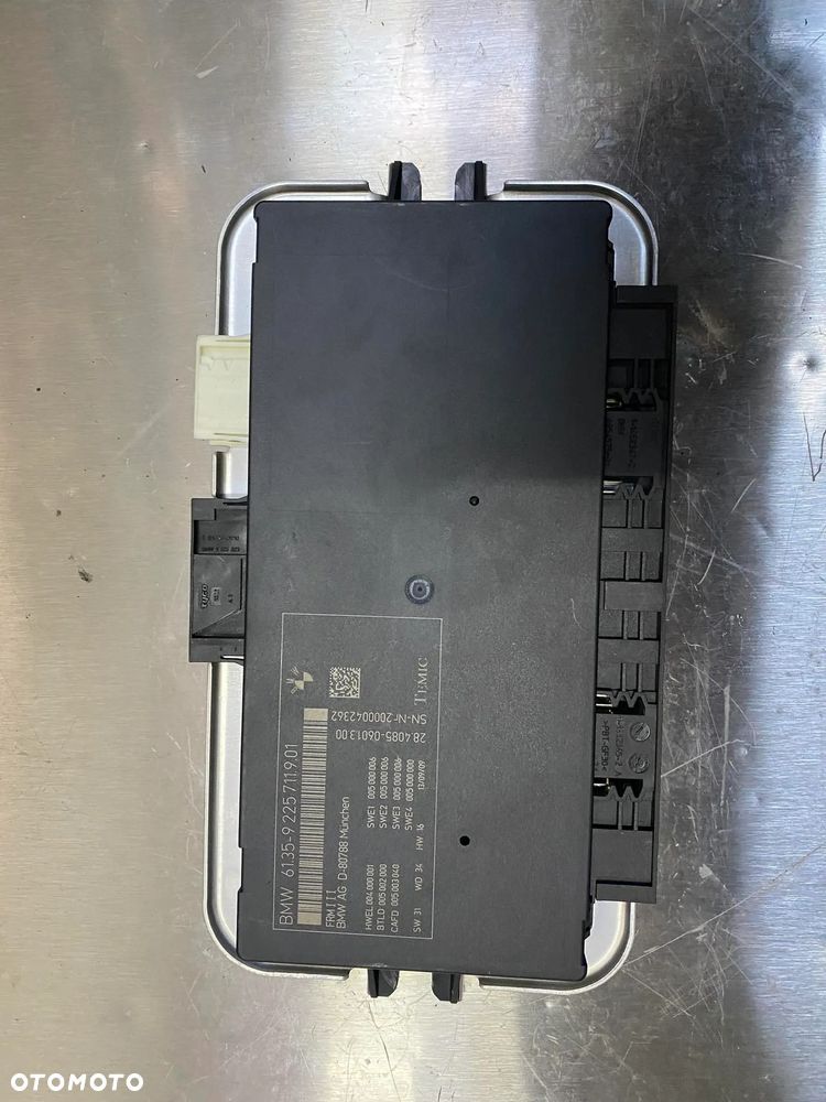 BMW F07 MODUŁ PRZESTRZENI 9225711 - 1