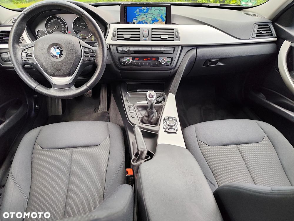 BMW Seria 3 - 17