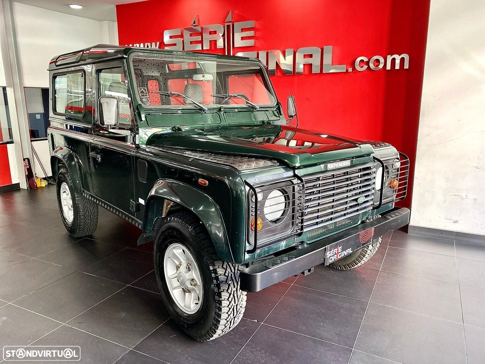 Land Rover Defender 90 2.5 TD5 Metal Top - 1