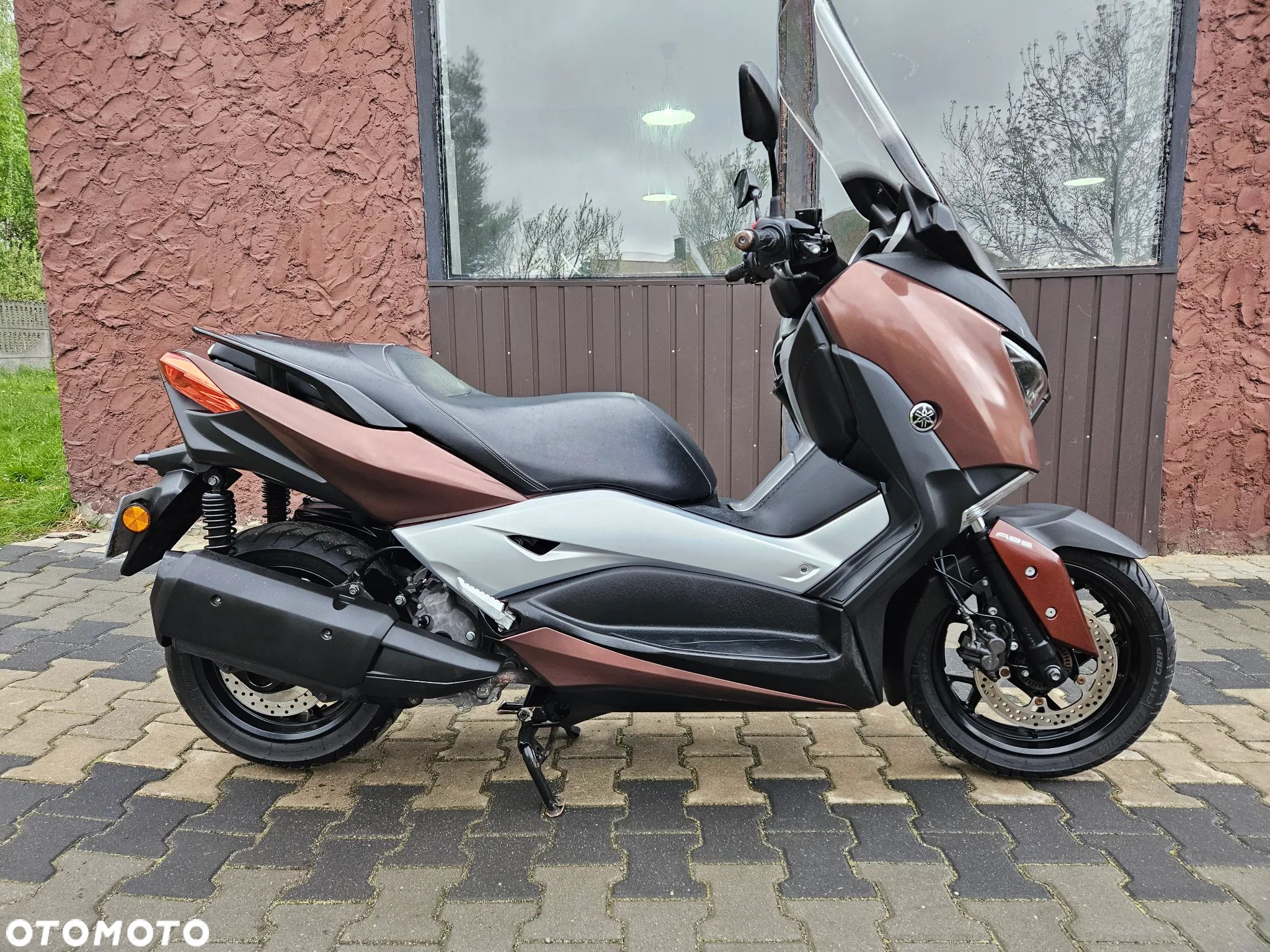 Yamaha X-max - 1