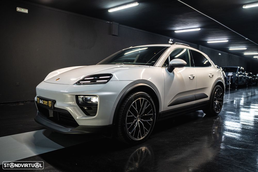 Porsche Macan Electric 4 - 26