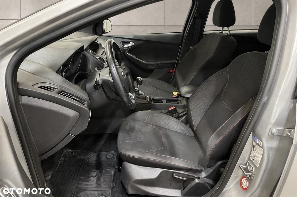 Ford Focus 1.0 EcoBoost ST-Line - 12
