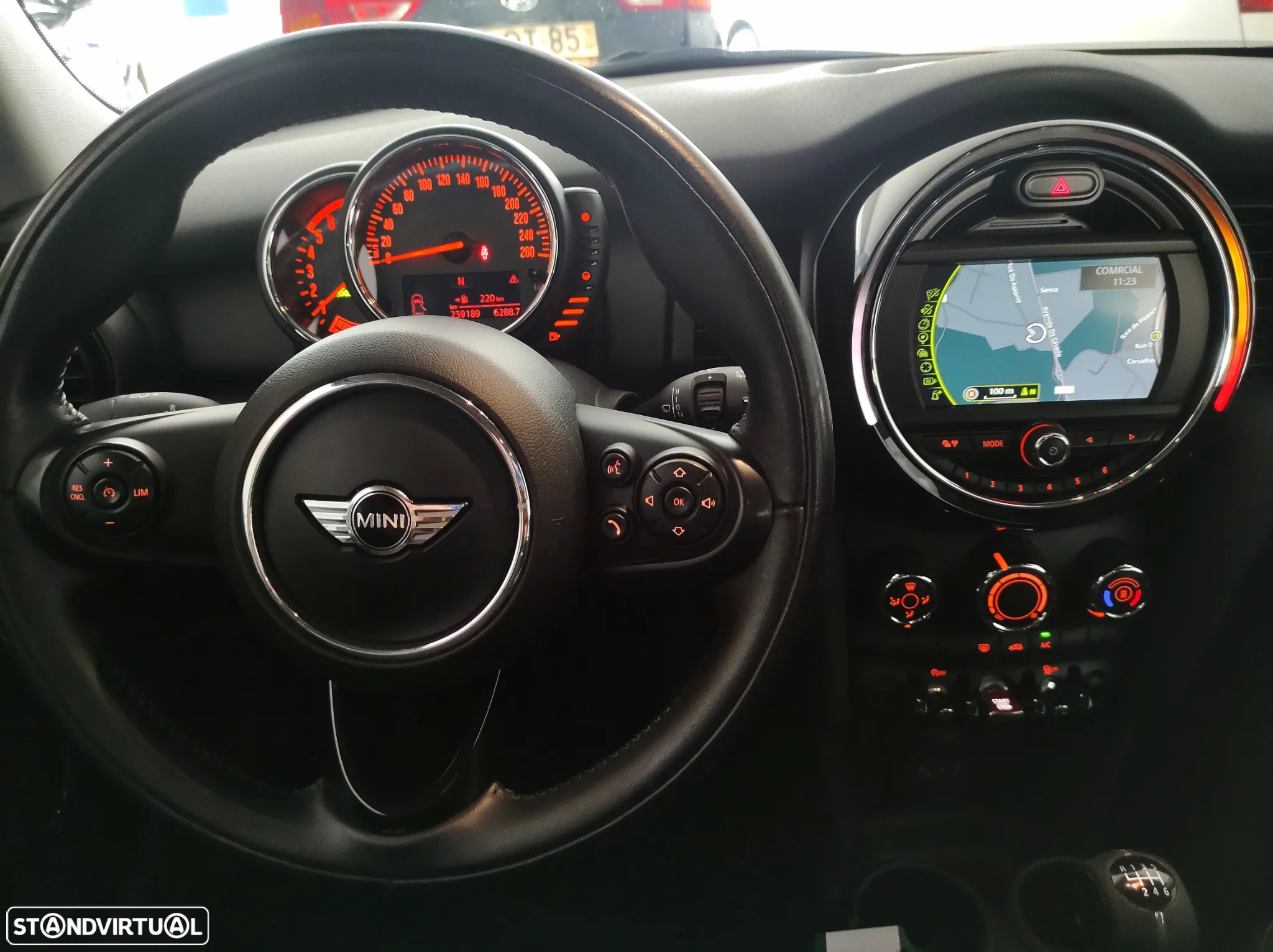 MINI 5 Portas One D - 17