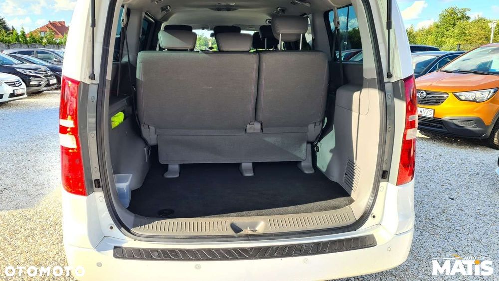 Hyundai H-1 Starex - 15