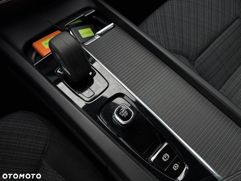 Volvo V60 B3 B Momentum Pro - 26