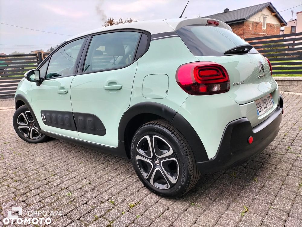 Citroën C3 Pure Tech 82 SHINE - 2