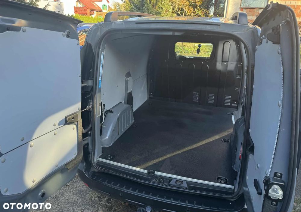 Renault Express - 16