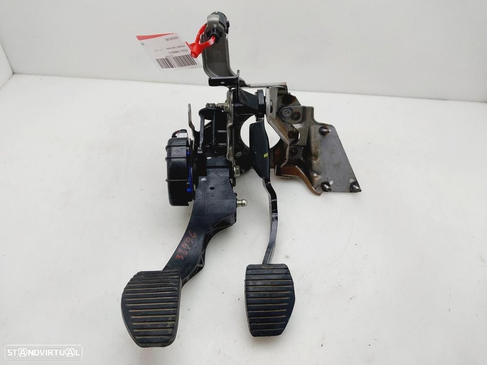 PEDAL DA EMBRAIAGEM PEUGEOT 3008 - 1