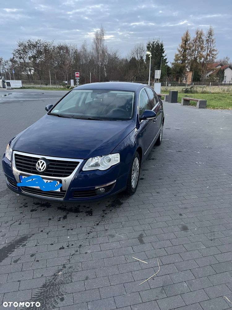 Volkswagen Passat 2.0 TDI Comfortline - 11