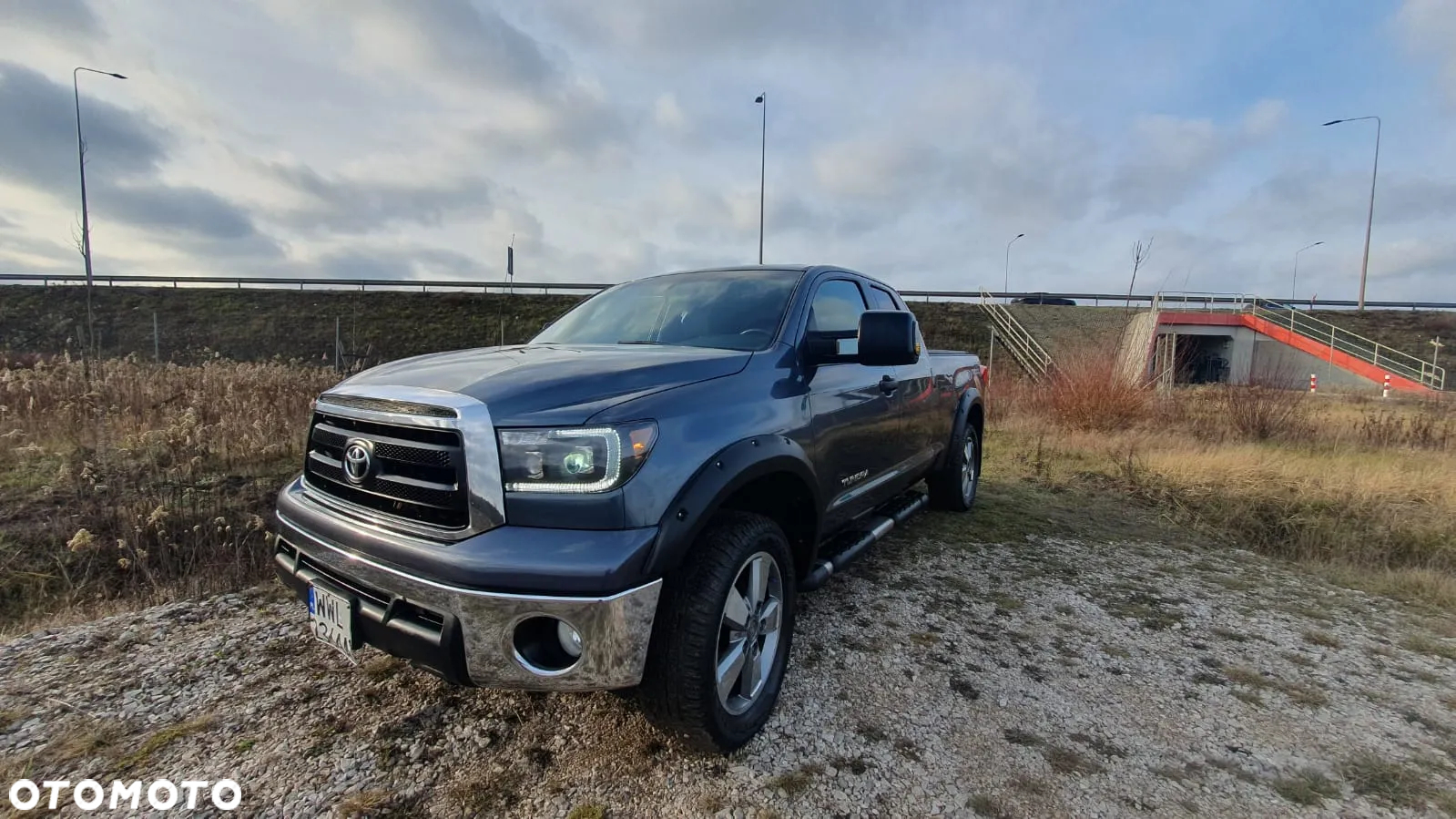 Toyota Tundra 5.7 4x4 Double Cab SR5 - 27