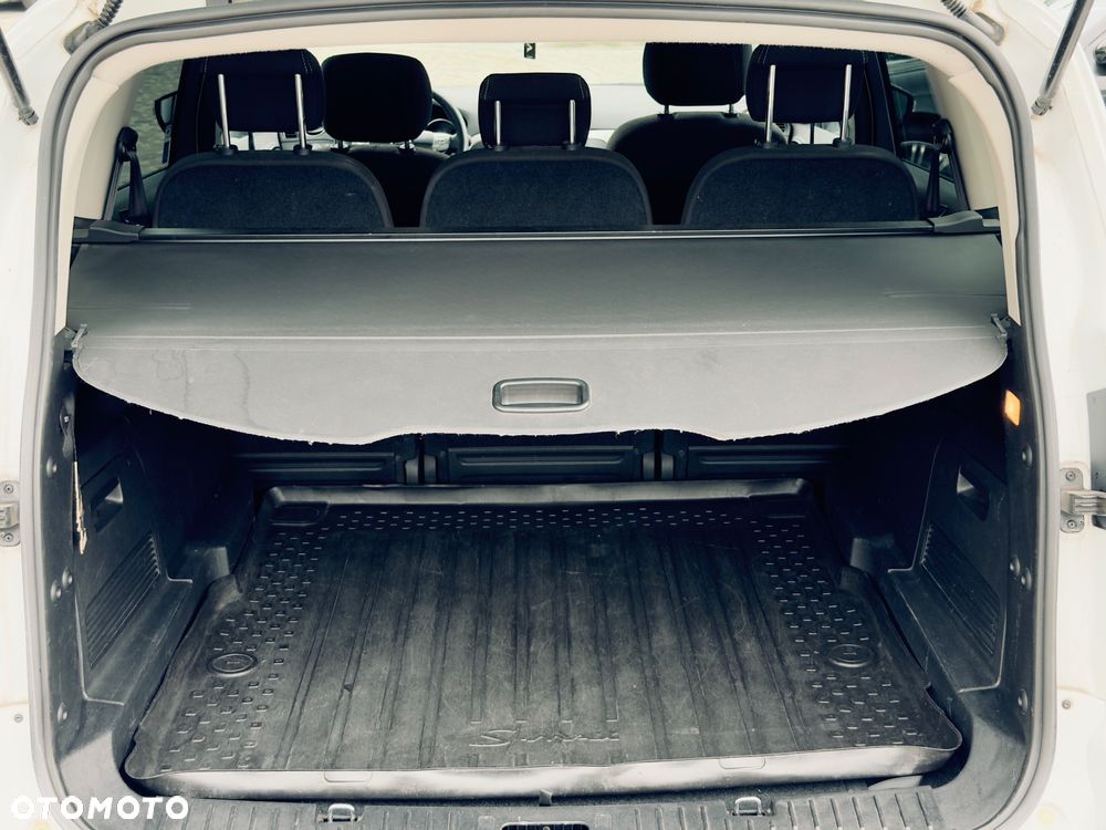 Ford S-Max - 10