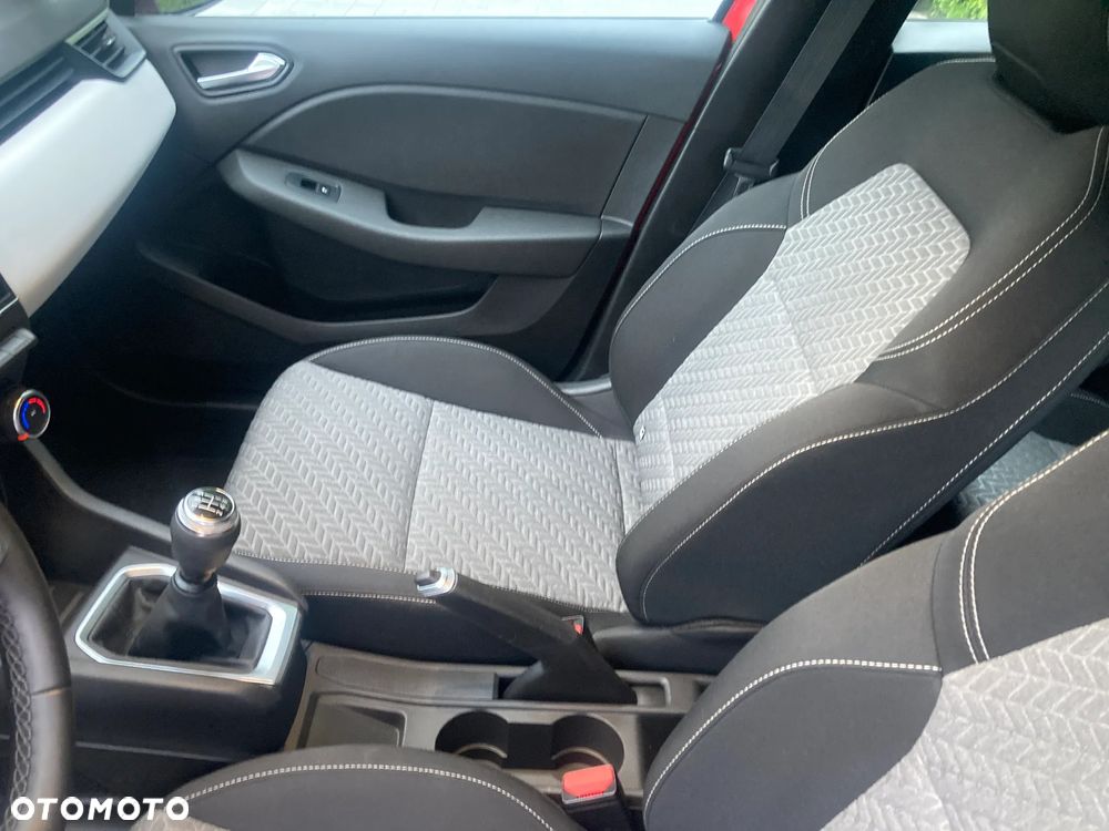 Renault Clio SCe 65 EVOLUTION - 8